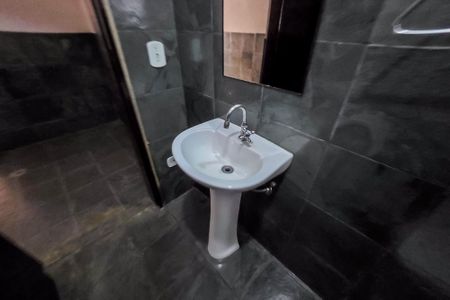 Casa à venda com 250m², 3 quartos e 3 vagasLavabo