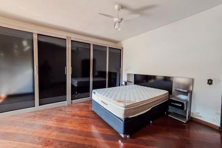 Casa à venda com 250m², 3 quartos e 3 vagasSuíte 