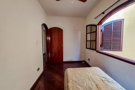 Casa à venda com 250m², 3 quartos e 3 vagasQuarto 2