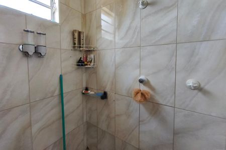 Casa à venda com 364m², 2 quartos e 2 vagasBanheiro Suíte 2