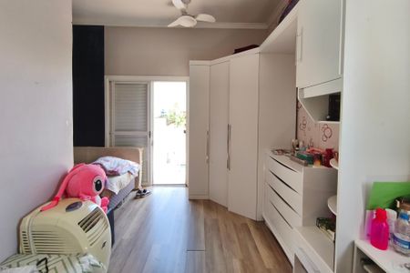 Casa à venda com 364m², 2 quartos e 2 vagasQuarto Suíte