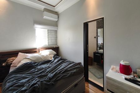 Casa à venda com 364m², 2 quartos e 2 vagasQuarto Suíte 2