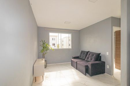 Sala de apartamento para alugar com 2 quartos, 43m² em Olaria, Canoas