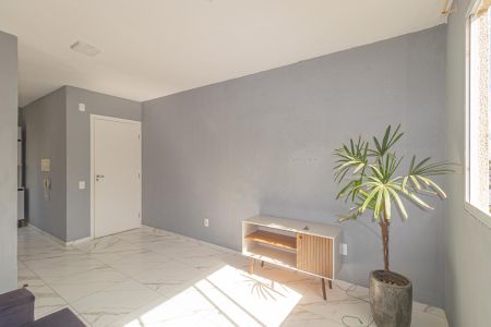 Sala de apartamento para alugar com 2 quartos, 43m² em Olaria, Canoas