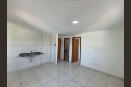 Sala de apartamento para alugar com 1 quarto, 60m² em Jacarepaguá, Rio de Janeiro