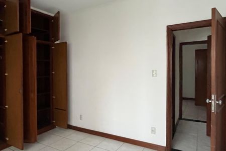 Quarto 2 de apartamento para alugar com 2 quartos, 108m² em Gonzaga, Santos