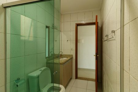 Casa à venda com 137m², 3 quartos e 3 vagasBanheiro da Suíte