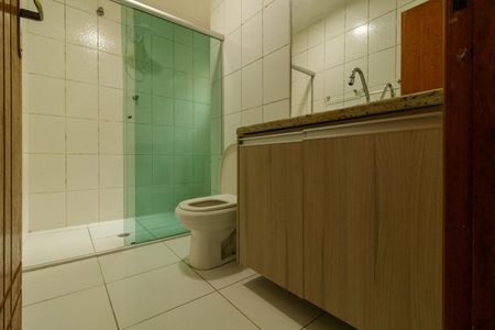 Casa à venda com 137m², 3 quartos e 3 vagasBanheiro da Suíte