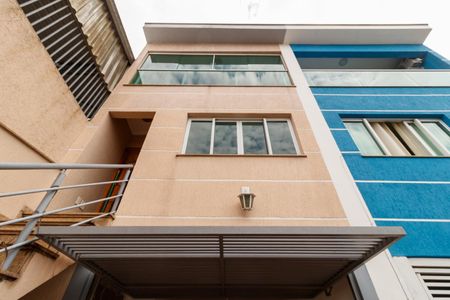 Casa à venda com 137m², 3 quartos e 3 vagasFachada