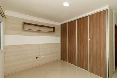 Casa à venda com 137m², 3 quartos e 3 vagasSuíte