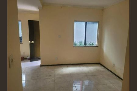 Casa de condomínio para alugar com 120m², 3 quartos e 1 vagaSala