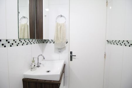Apartamento à venda com 44m², 2 quartos e 1 vagaBanheiro