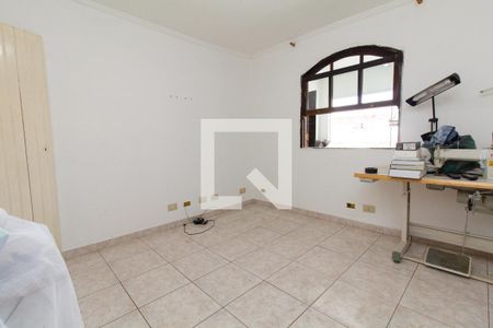 Casa à venda com 178m², 4 quartos e 2 vagas Casa à venda com 178m², 4 quartos e 2 vagasQuarto