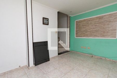 Sala de casa à venda com 4 quartos, 178m² em Vila Araguaia, São Paulo