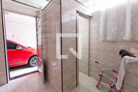 Casa à venda com 178m², 4 quartos e 2 vagas Casa à venda com 178m², 4 quartos e 2 vagasÁrea de Serviço