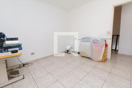 Casa à venda com 178m², 4 quartos e 2 vagas Casa à venda com 178m², 4 quartos e 2 vagasQuarto