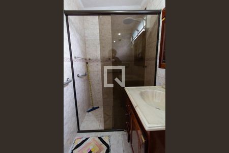 Casa à venda com 178m², 4 quartos e 2 vagas Casa à venda com 178m², 4 quartos e 2 vagasBanheiro
