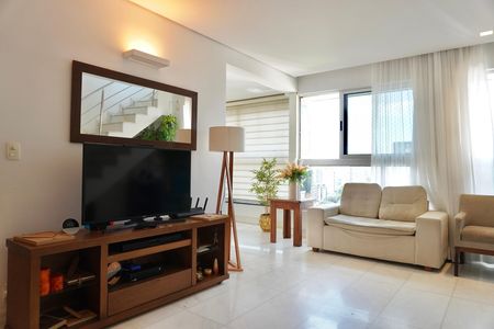 Apartamento para alugar com 240m², 3 quartos e 3 vagas Apartamento para alugar com 240m², 3 quartos e 3 vagasSala 1