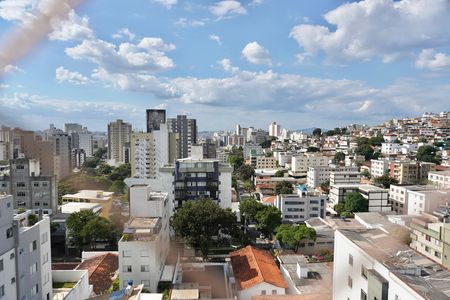 Apartamento para alugar com 240m², 3 quartos e 3 vagas Apartamento para alugar com 240m², 3 quartos e 3 vagasÁrea da Cobertura - Vista