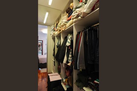 Apartamento para alugar com 240m², 3 quartos e 3 vagas Apartamento para alugar com 240m², 3 quartos e 3 vagasSuíte