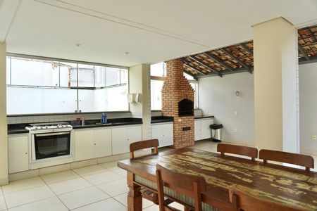 Apartamento para alugar com 240m², 3 quartos e 3 vagas Apartamento para alugar com 240m², 3 quartos e 3 vagasÁrea comum - Salão de festas
