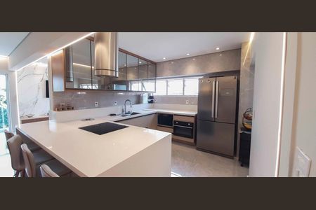 Apartamento à venda com 140m², 3 quartos e 2 vagas Apartamento à venda com 140m², 3 quartos e 2 vagasCozinha