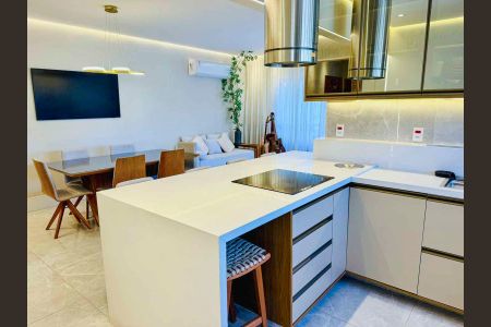 Apartamento à venda com 140m², 3 quartos e 2 vagas Apartamento à venda com 140m², 3 quartos e 2 vagasCozinha