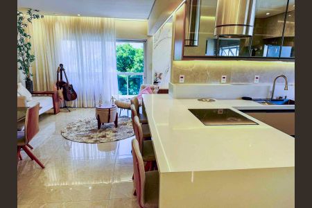 Apartamento à venda com 140m², 3 quartos e 2 vagas Apartamento à venda com 140m², 3 quartos e 2 vagasSala de Jantar
