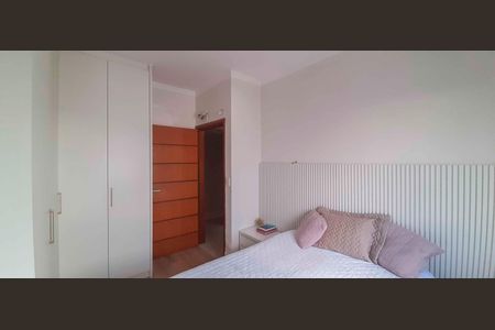 Apartamento à venda com 140m², 3 quartos e 2 vagas Apartamento à venda com 140m², 3 quartos e 2 vagasQuarto