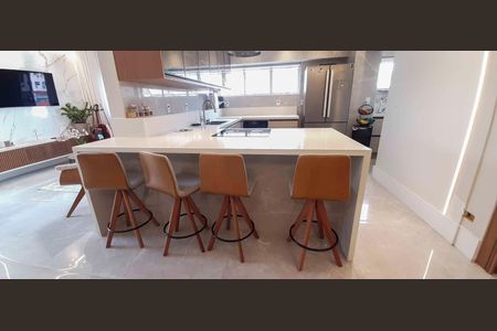 Apartamento à venda com 140m², 3 quartos e 2 vagas Apartamento à venda com 140m², 3 quartos e 2 vagasCozinha