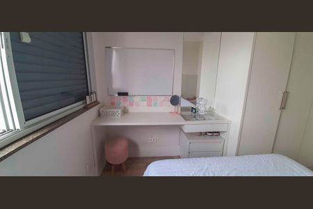 Apartamento à venda com 140m², 3 quartos e 2 vagas Apartamento à venda com 140m², 3 quartos e 2 vagasQuarto