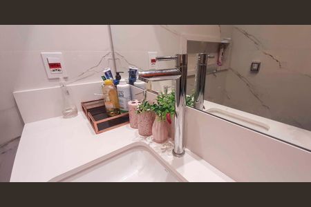 Apartamento à venda com 140m², 3 quartos e 2 vagas Apartamento à venda com 140m², 3 quartos e 2 vagasBanheiro Social