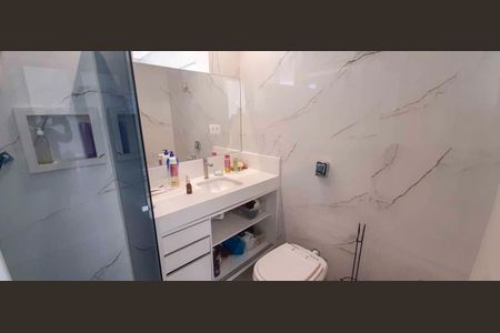 Apartamento à venda com 140m², 3 quartos e 2 vagas Apartamento à venda com 140m², 3 quartos e 2 vagasBanheiro da Suíte 2