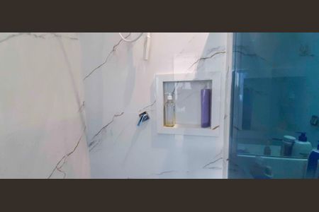 Apartamento à venda com 140m², 3 quartos e 2 vagas Apartamento à venda com 140m², 3 quartos e 2 vagasBanheiro da Suíte 2
