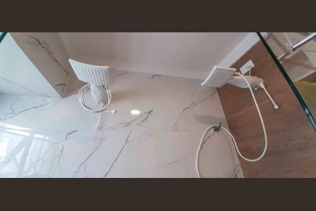 Apartamento à venda com 140m², 3 quartos e 2 vagas Apartamento à venda com 140m², 3 quartos e 2 vagasBanheiro da Suíte 1