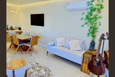 Apartamento à venda com 140m², 3 quartos e 2 vagas Apartamento à venda com 140m², 3 quartos e 2 vagasSala de Estar