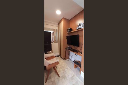 Apartamento à venda com 140m², 3 quartos e 2 vagas Apartamento à venda com 140m², 3 quartos e 2 vagasÁrea de Serviço