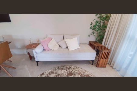 Apartamento à venda com 140m², 3 quartos e 2 vagas Apartamento à venda com 140m², 3 quartos e 2 vagasSala de Estar