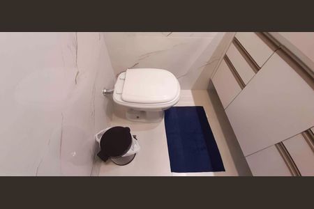 Apartamento à venda com 140m², 3 quartos e 2 vagas Apartamento à venda com 140m², 3 quartos e 2 vagasBanheiro Social
