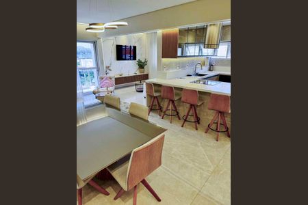 Apartamento à venda com 140m², 3 quartos e 2 vagas Apartamento à venda com 140m², 3 quartos e 2 vagasSala de Jantar