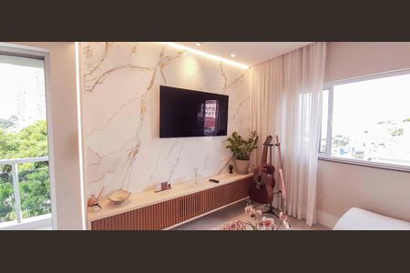 Apartamento à venda com 140m², 3 quartos e 2 vagas Apartamento à venda com 140m², 3 quartos e 2 vagasSala de TV
