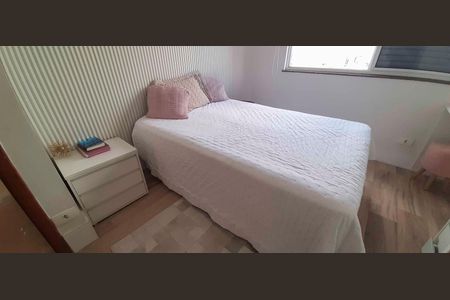 Apartamento à venda com 140m², 3 quartos e 2 vagas Apartamento à venda com 140m², 3 quartos e 2 vagasQuarto