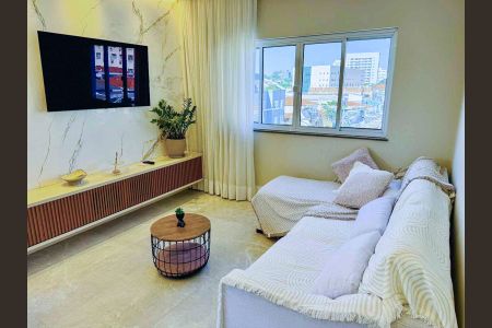 Apartamento à venda com 140m², 3 quartos e 2 vagas Apartamento à venda com 140m², 3 quartos e 2 vagasSala de TV