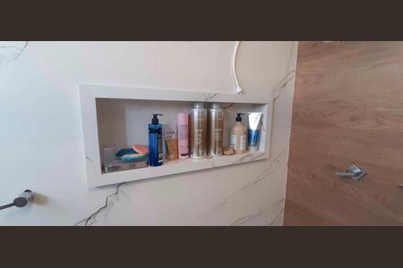 Apartamento à venda com 140m², 3 quartos e 2 vagas Apartamento à venda com 140m², 3 quartos e 2 vagasBanheiro da Suíte 1