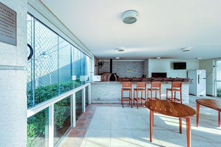 Apartamento à venda com 68m², 2 quartos e 1 vagaÁrea comum - Churrasqueira