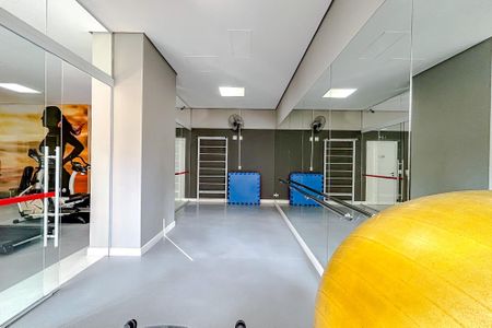 Apartamento à venda com 68m², 2 quartos e 1 vagaÁrea comum - Academia