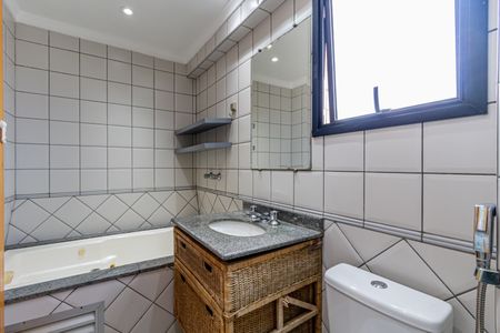 Apartamento para alugar com 150m², 3 quartos e 3 vagasSuite - Banheiro