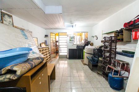 Casa à venda com 140m², 2 quartos e 2 vagas Casa à venda com 140m², 2 quartos e 2 vagasQuarto de Serviço