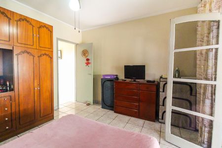 Casa à venda com 140m², 2 quartos e 2 vagas Casa à venda com 140m², 2 quartos e 2 vagasQuarto 2