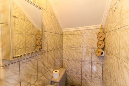 Casa à venda com 140m², 2 quartos e 2 vagas Casa à venda com 140m², 2 quartos e 2 vagasLavabo
